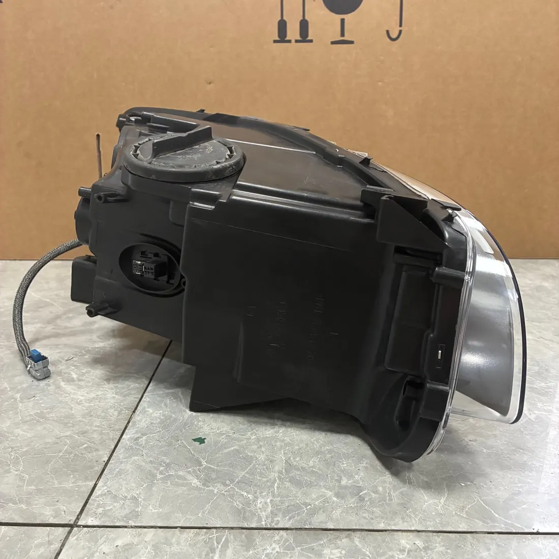 BMW 5 Series F10 F18 Pre-LCI Left Adaptive Bi-Xenon Headlight Bare thumbnail 5