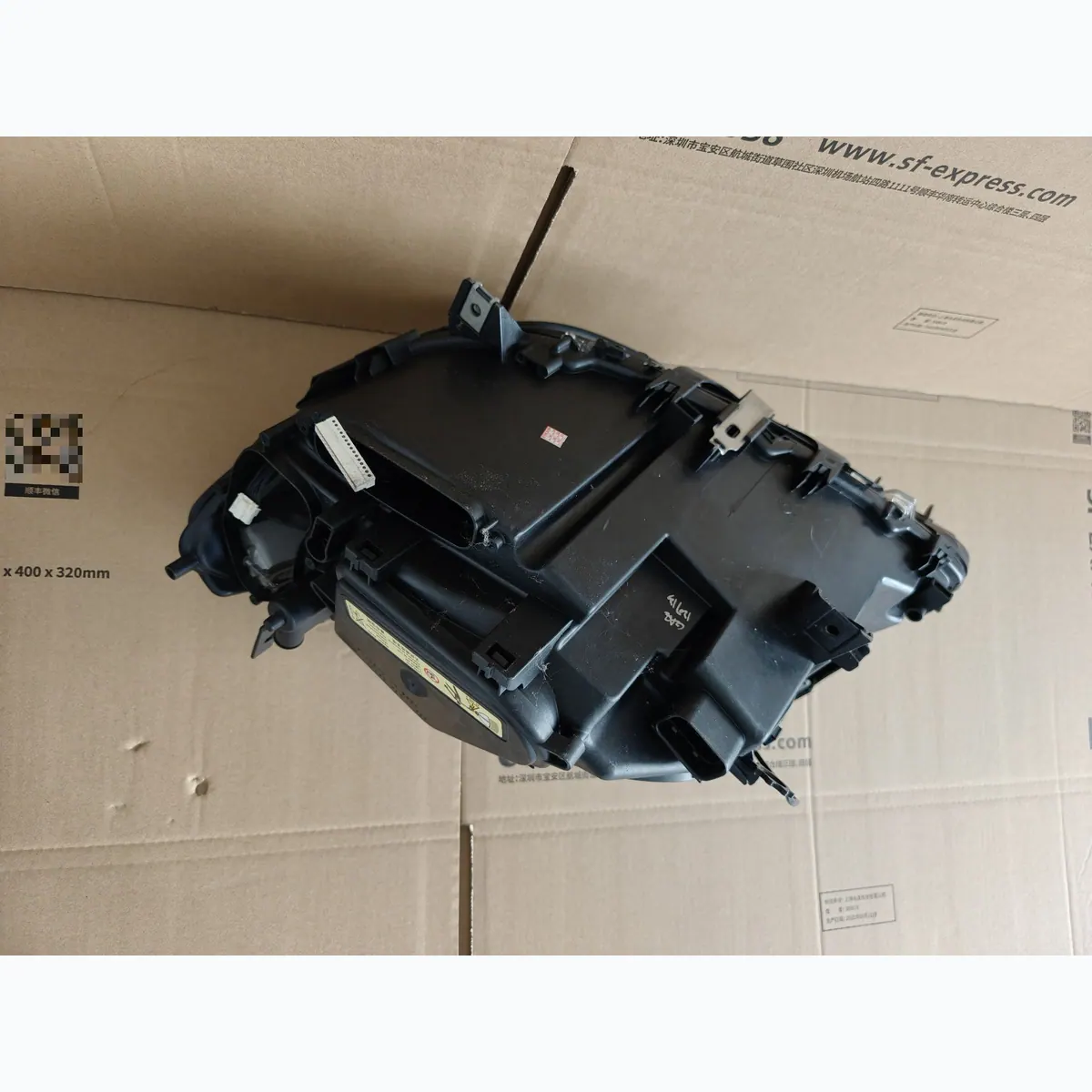 BMW F02 2009-2012 Xenon Headlight Assembly Original Used thumbnail 6