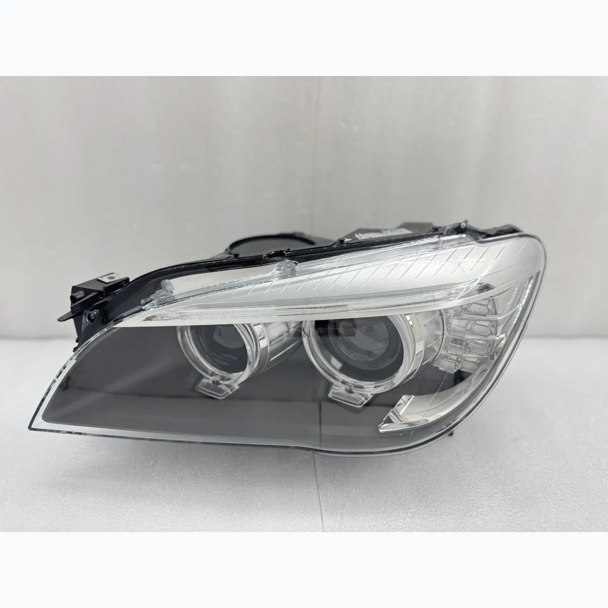 BMW F02 LCI 2013-2015 Xenon Headlight Assembly Original Used thumbnail 4