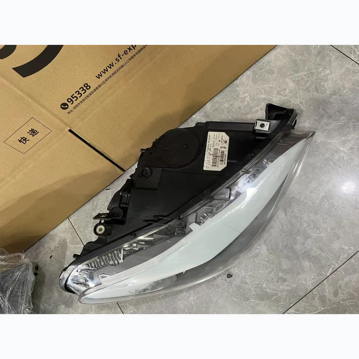 BMW F10 2010-2013 Xenon Headlight Assembly Original Used thumbnail 3