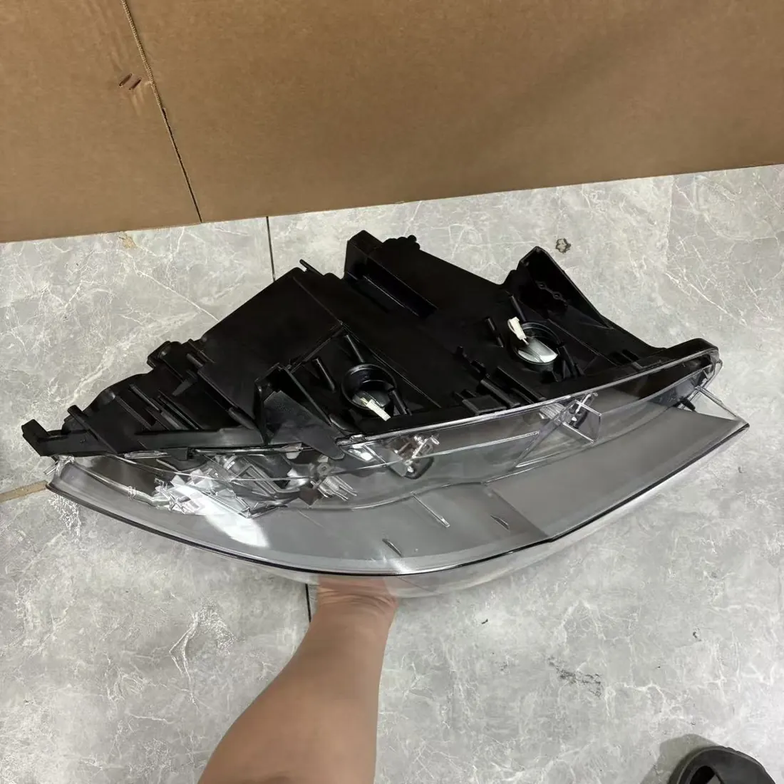 BMW F10 Pre-LCI LH Xenon Headlight Non-AFS Without Modules thumbnail 4