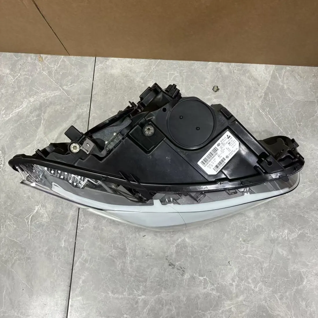 BMW F10 Pre-LCI RH Xenon Headlight Non-AFS Without Modules thumbnail 5