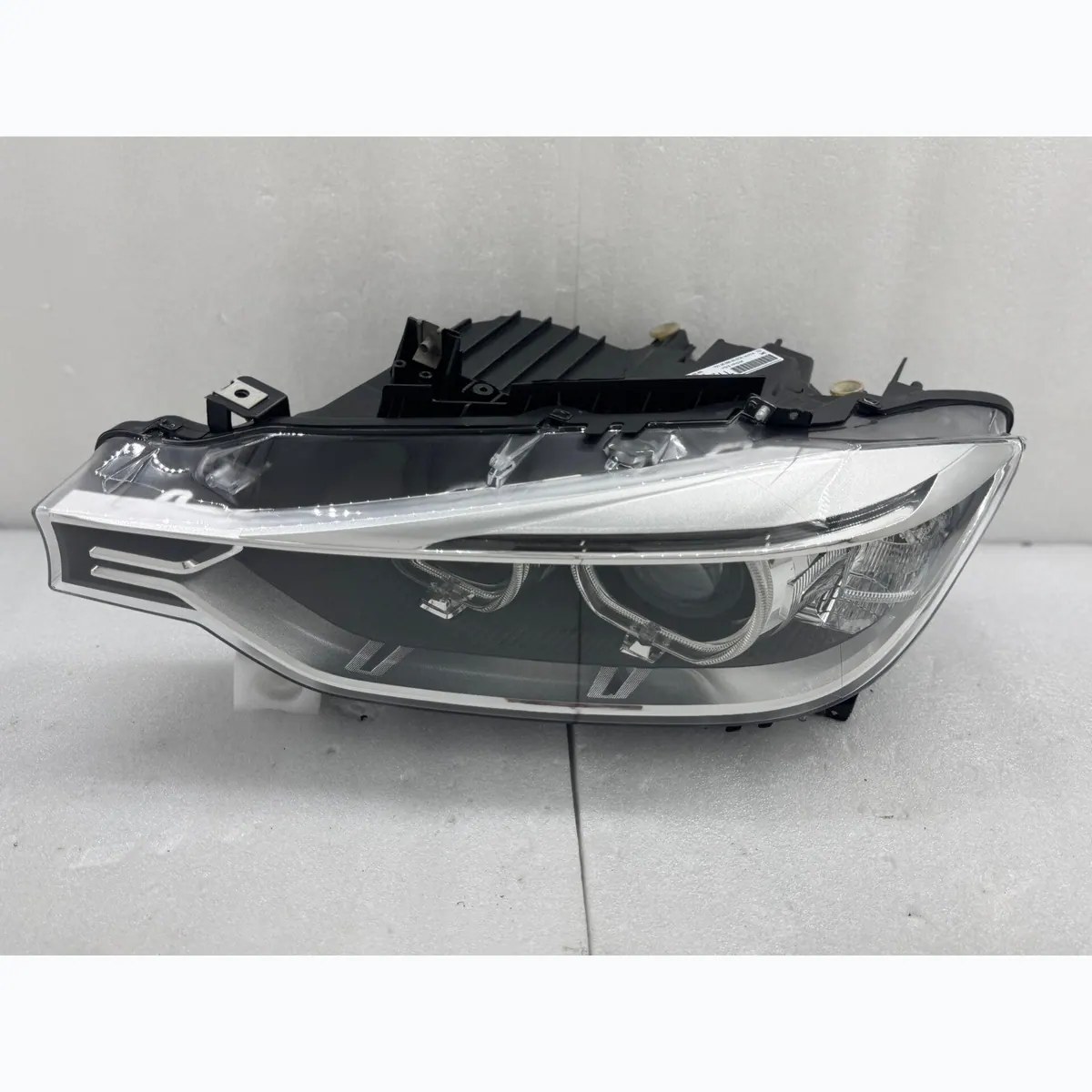 BMW F30 F35 Pre-LCI Xenon Headlight Assembly thumbnail 4