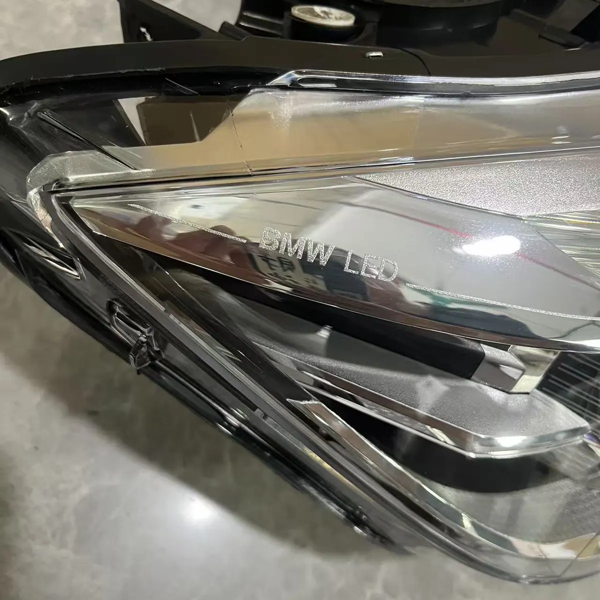 BMW F30 LCI 2016-2018 LED Headlight Assembly Original Used thumbnail 3