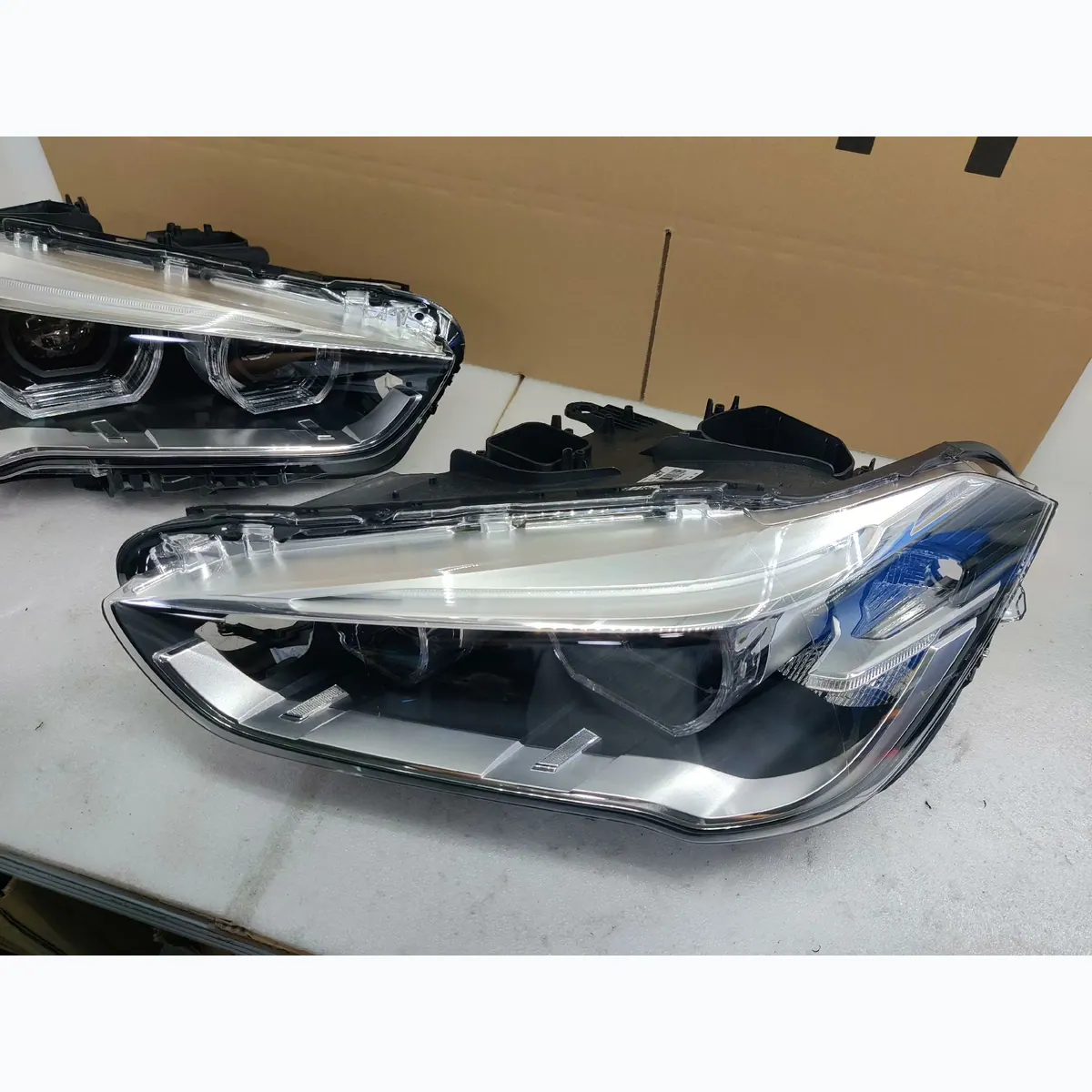 BMW F48 2016-2019 LED Headlight Assembly Original Used thumbnail 2
