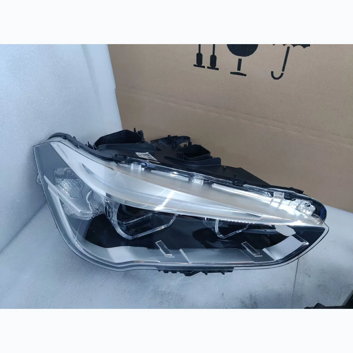 BMW F48 2016-2019 LED Headlight Assembly Original Used thumbnail 3