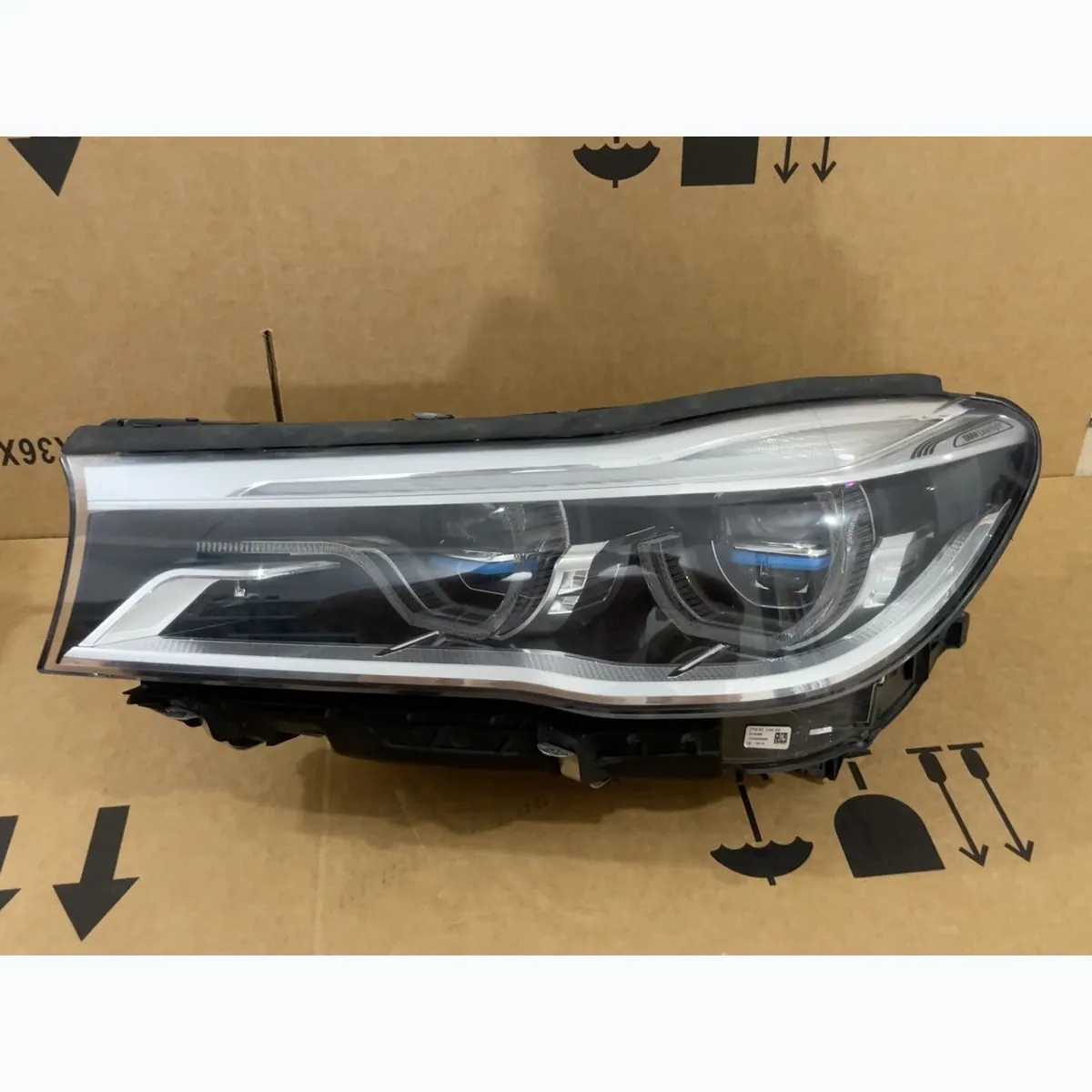 BMW G12 2016-2019 Laser Headlight Assembly Original Used thumbnail 2