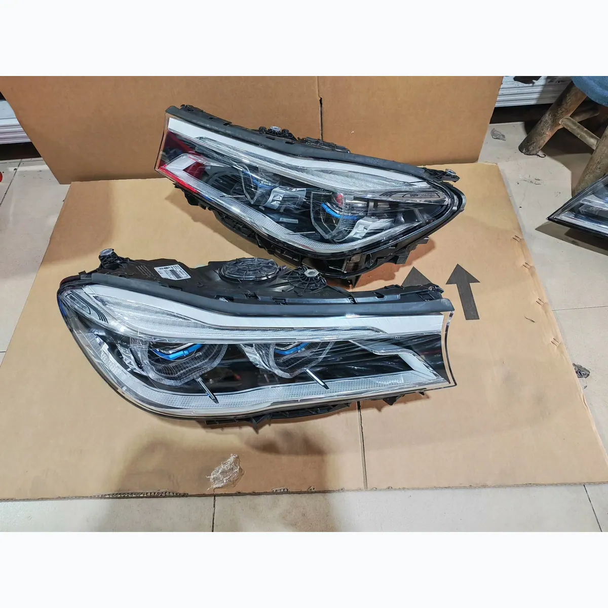 BMW G12 2016-2019 Laser Headlight Assembly Original Used thumbnail 5