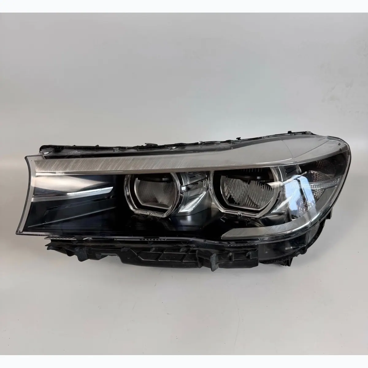 BMW G12 2016-2019 LED Headlight Assembly Original Used thumbnail 3