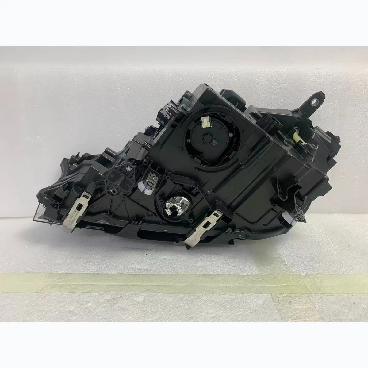 BMW G12 2016-2019 LED Headlight Assembly Original Used thumbnail 5