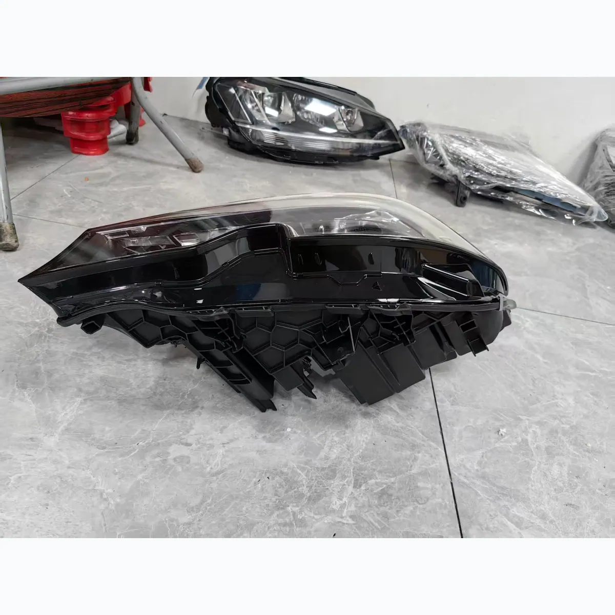 BMW G20 2019-2022 LED Headlight Assembly Original Used thumbnail 2
