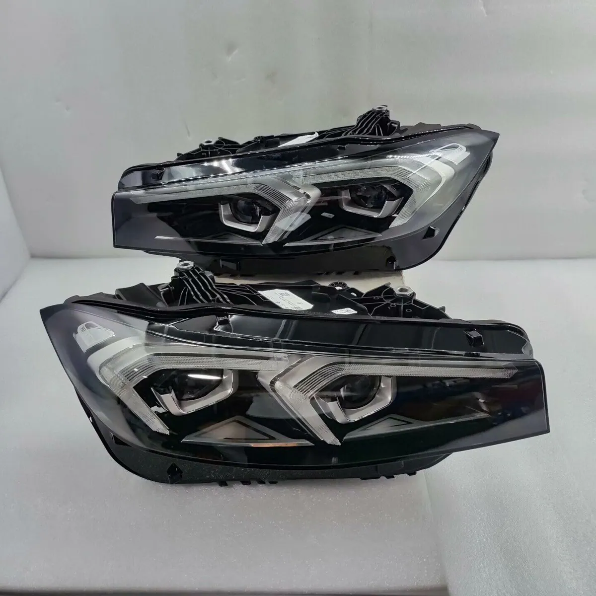 BMW G20 LCI 2023-2024 LED Headlight Assembly Original Used thumbnail 2