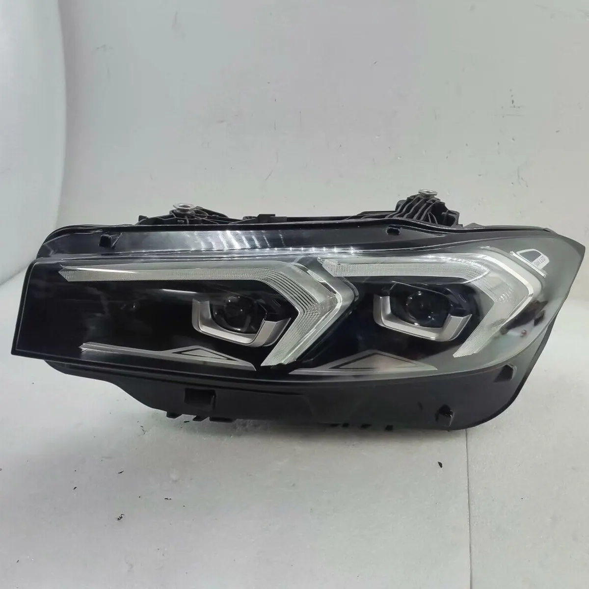 BMW G20 LCI 2023-2024 LED Headlight Assembly Original Used thumbnail 3