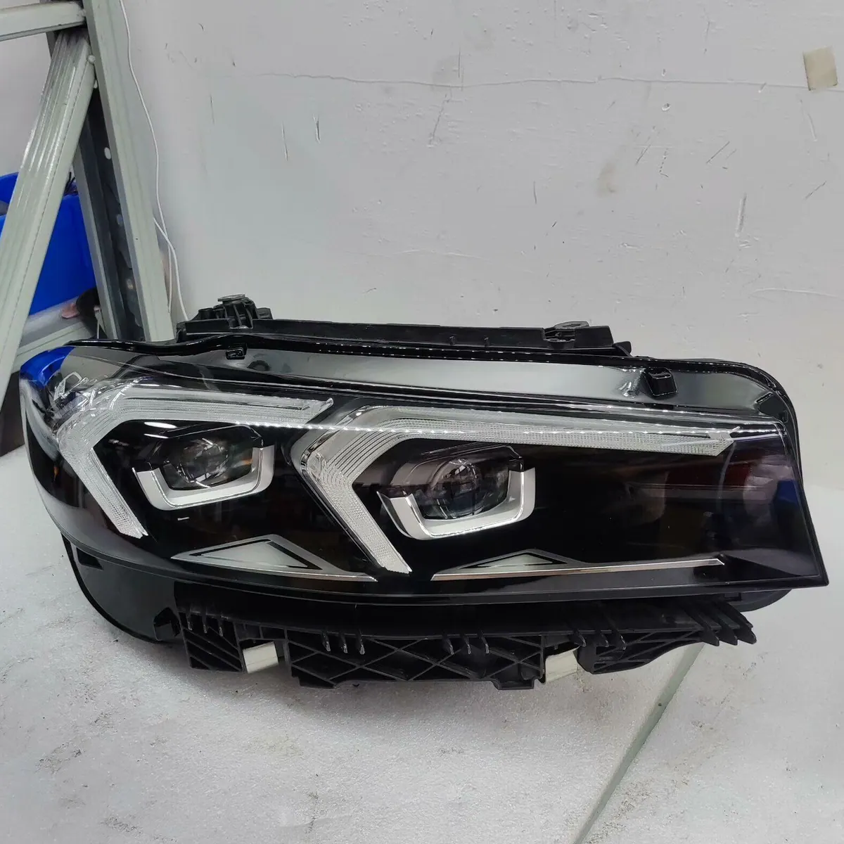 BMW G20 LCI 2023-2024 LED Headlight Assembly Original Used thumbnail 7