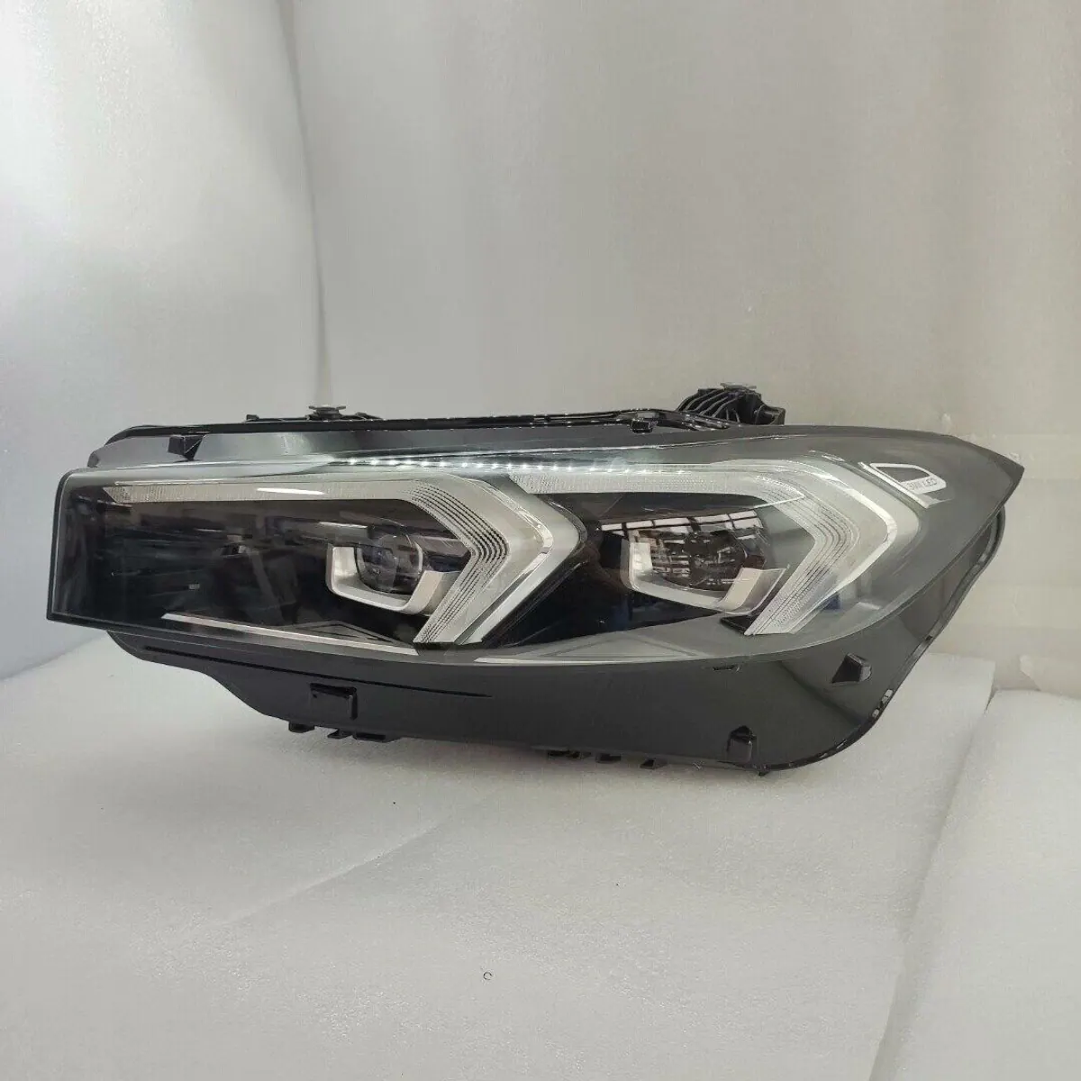 BMW G20 LCI 2023-2024 LED Headlight Assembly Original Used thumbnail 8