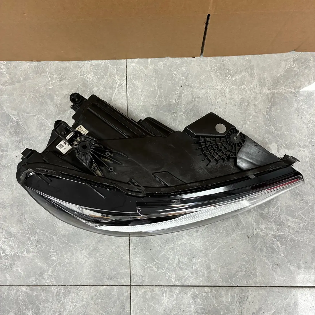 Cadillac XT6 RH LED Headlight 84717674 Without Modules thumbnail 2