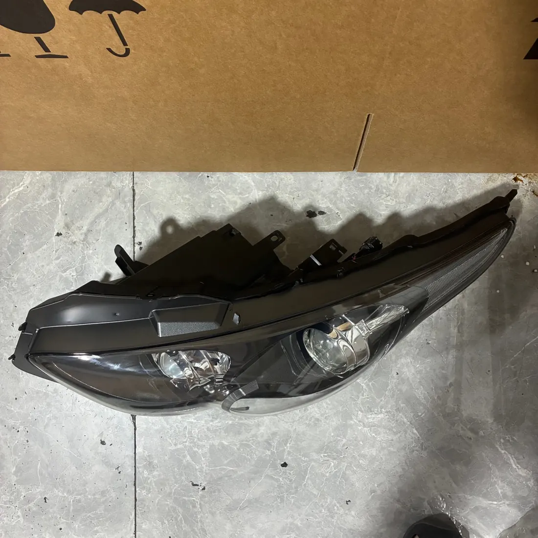 Infiniti FX35 LH Headlight Without Modules thumbnail 2