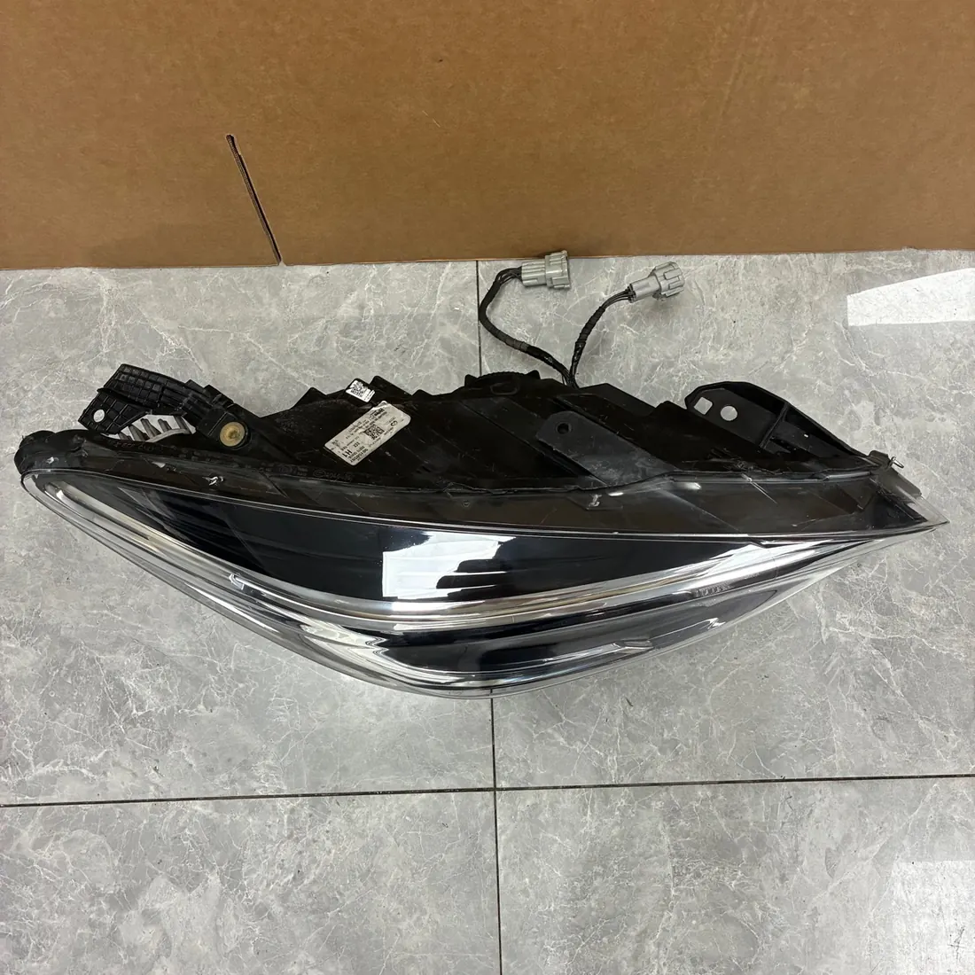 Infiniti QX30 RH Headlight 26010-5DA5B With Modules thumbnail 2