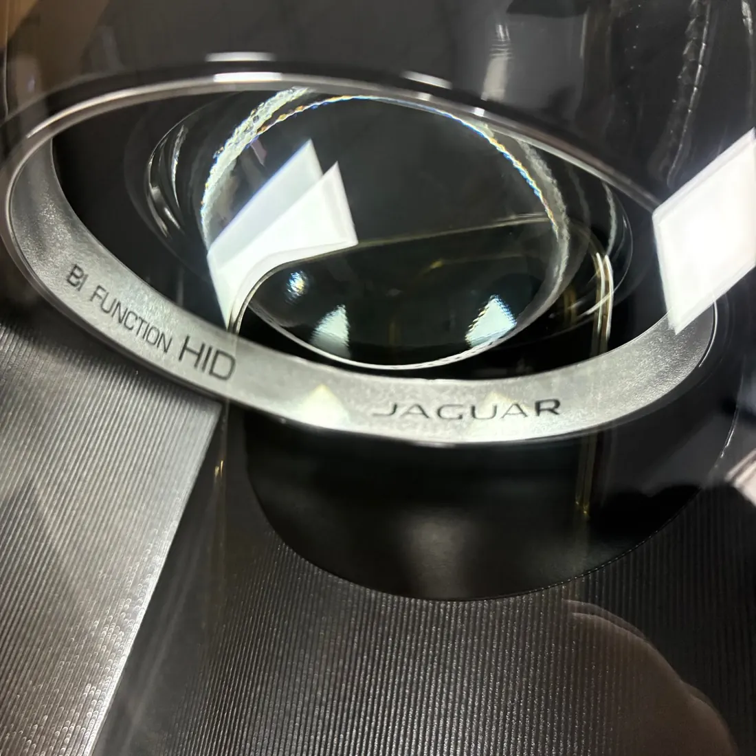 Jaguar F-Type X152 Pre-Facelift LH Bi-Function HID Headlight Without Modules thumbnail 2