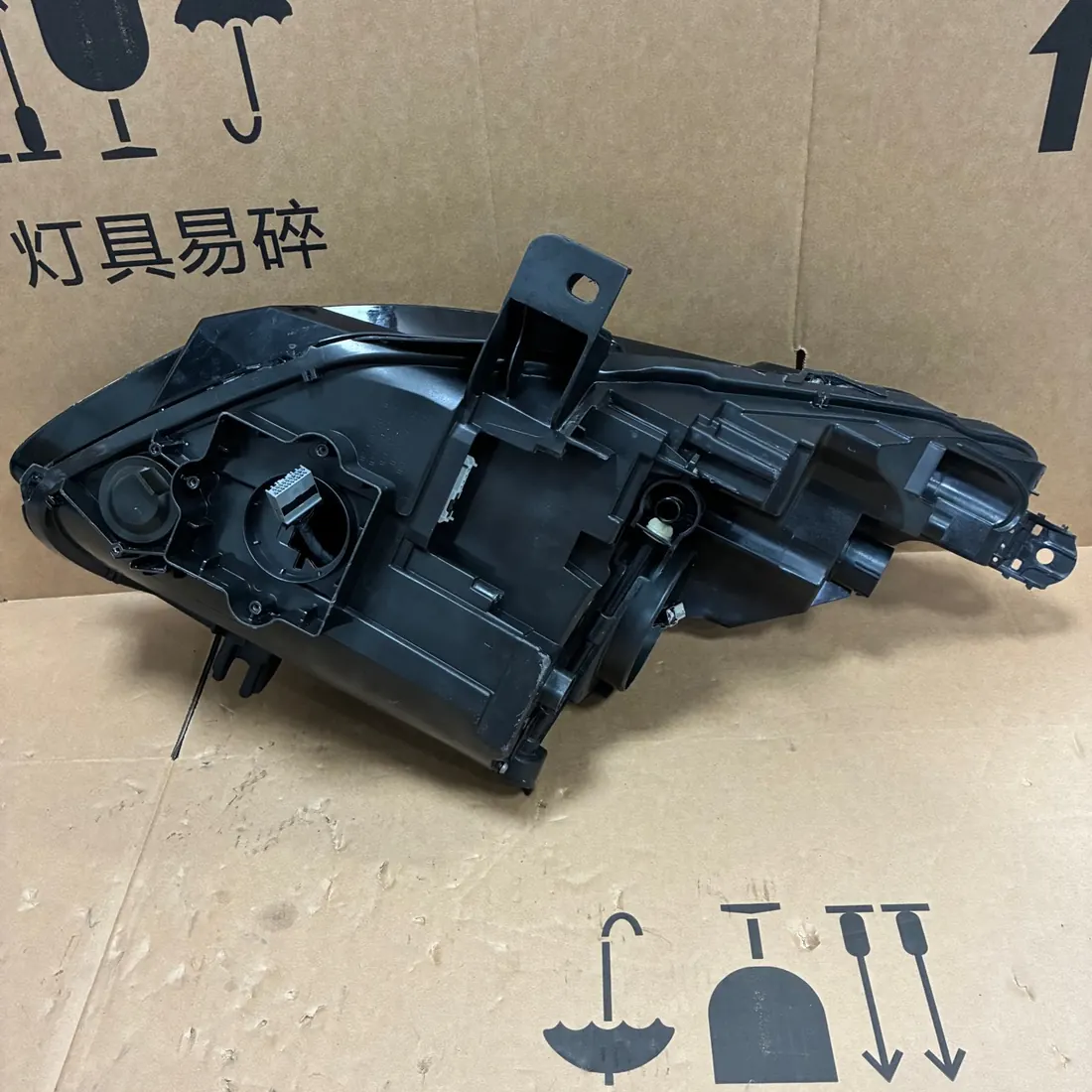 Jaguar F-Type X152 Pre-Facelift LH Bi-Function HID Headlight Without Modules thumbnail 7
