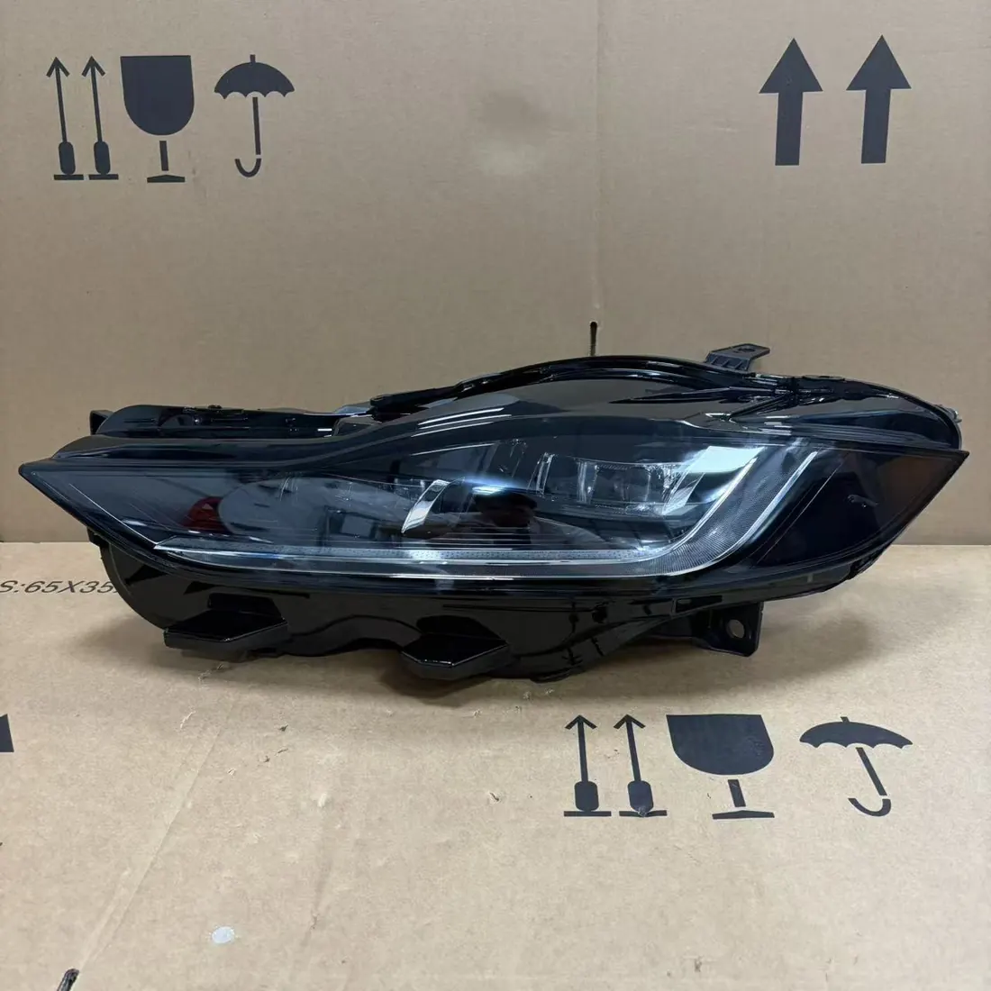 Jaguar XE XEL X760 Facelift Right Full LED Headlight Assembly With Module photo 1