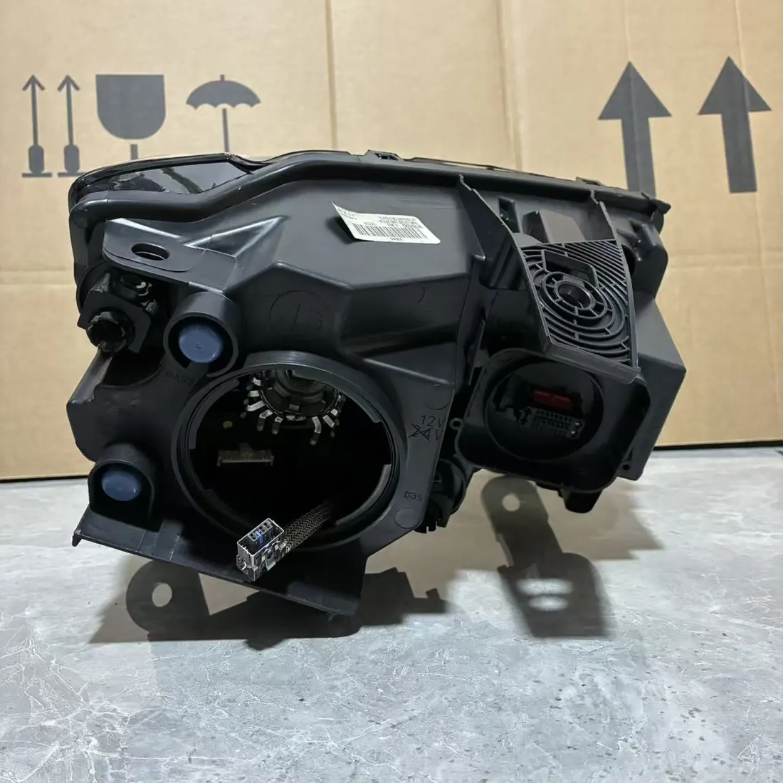 Jeep Grand Cherokee WK2 SRT SRT8 2014-2016 Bi-Xenon AFS Headlight LH Original Used thumbnail 2