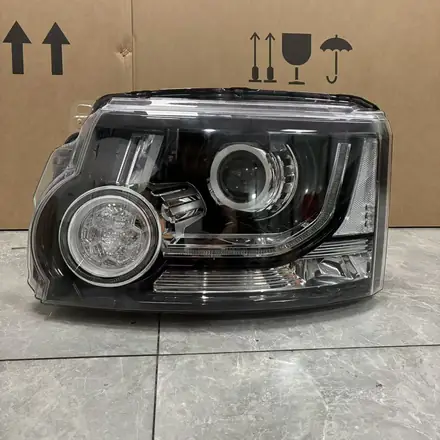 Land Rover Discovery 4 L319 2014-16 LH Xenon Headlight EH22-13W030-EE