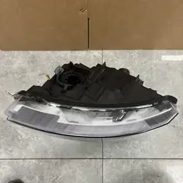 Land Rover Discovery 4 L319 2014-16 RH Bi-Xenon Headlight LR052378 thumbnail 4