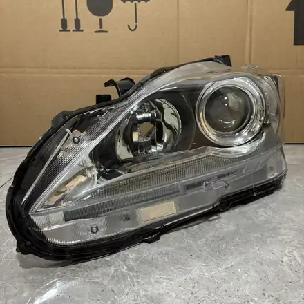 Lexus CT200h ZWA10 2011-2017 LH Halogen Projector Headlight Assembly