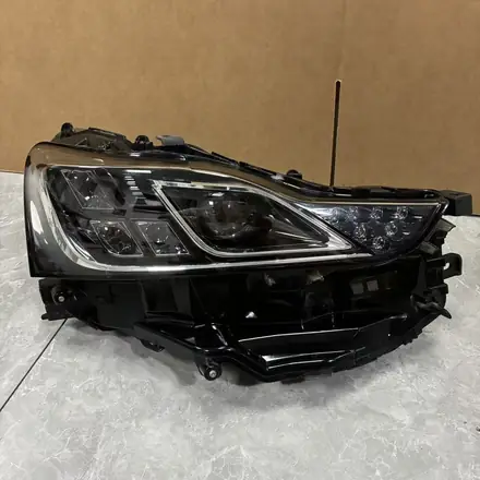 Lexus IS300 XE30 2017-2020 Right Triple-Beam Full LED Headlight Assembly