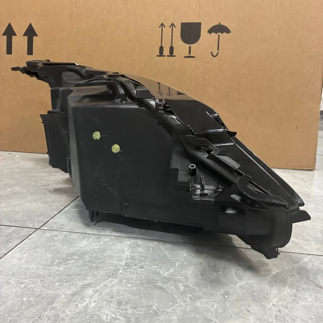 Lexus RX350 LH Headlight Without Modules thumbnail 3