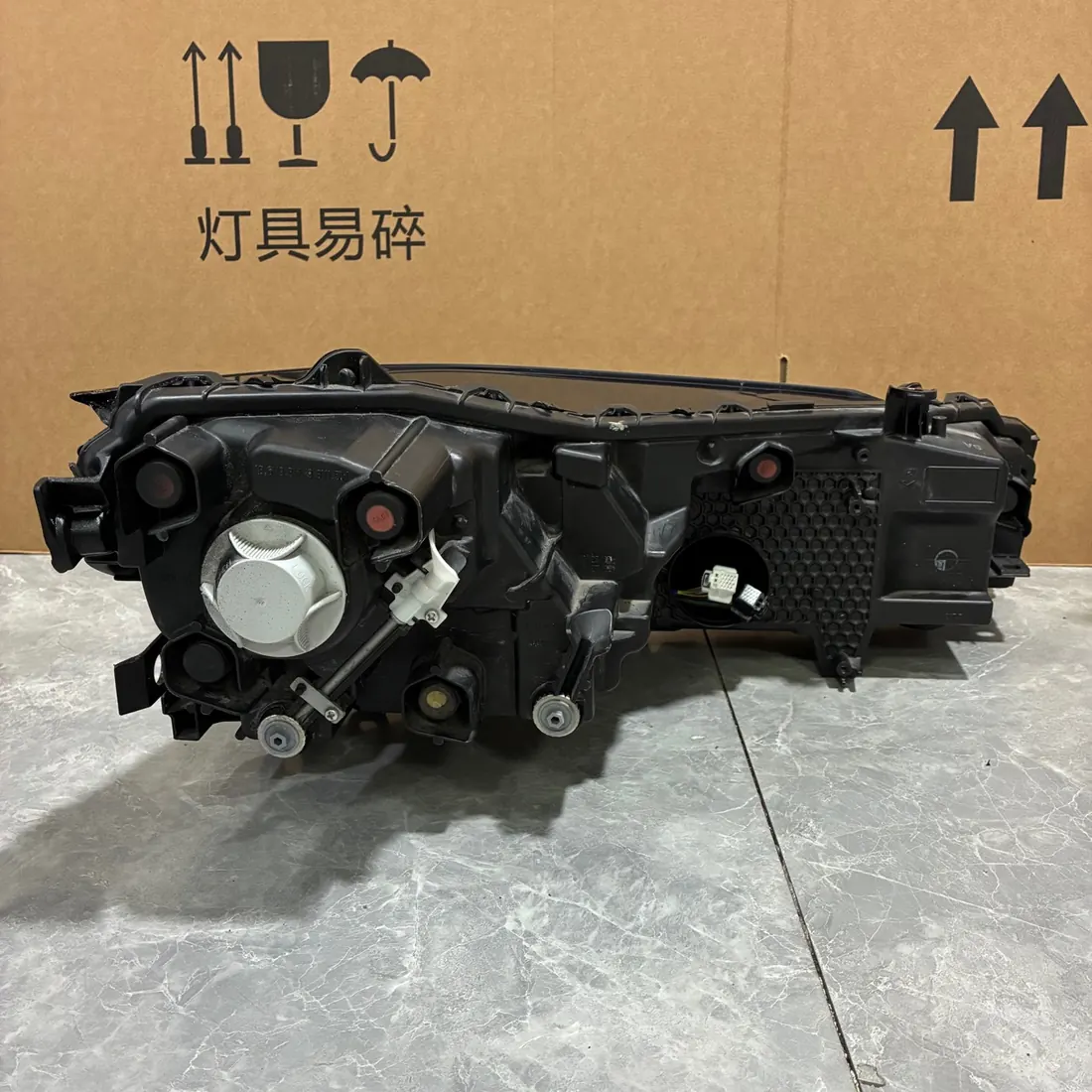 Lexus RZ XEBM15 LH LED Headlight Without Modules thumbnail 3