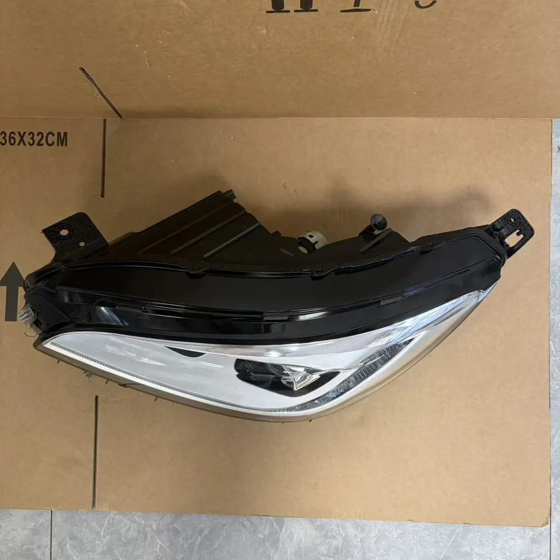 Lincoln Corsair CX483 2020-2022 LH Full LED Dual Projector Headlight Assembly thumbnail 4