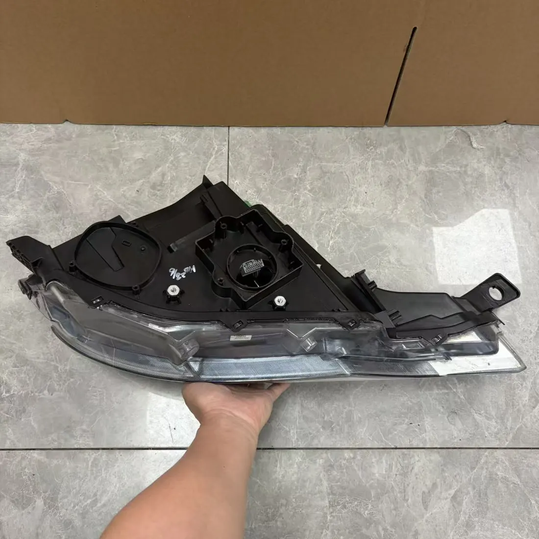 Maserati Levante M161 Pre-Facelift Left Bi-Xenon LED DRL Headlight Valeo thumbnail 2