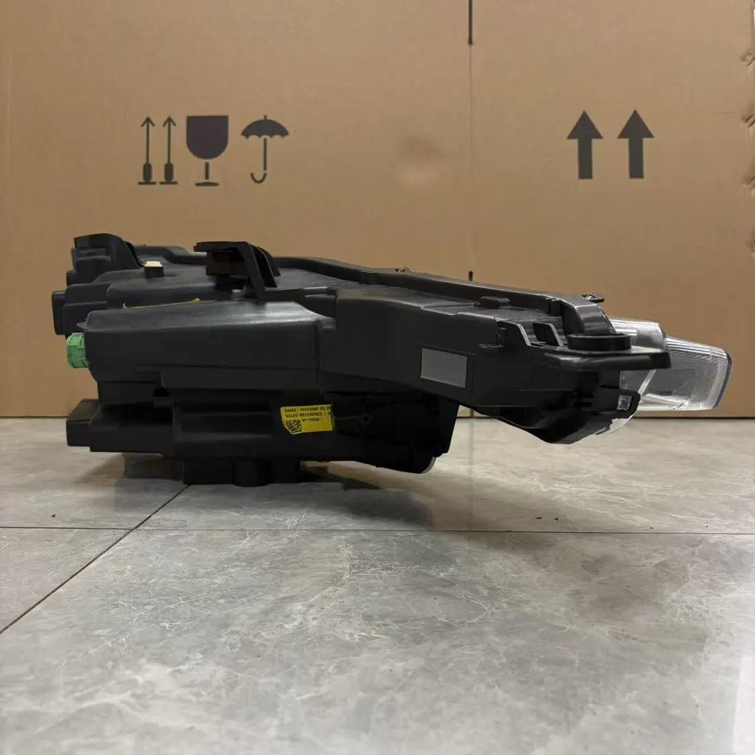 Maserati Levante M161 Pre-Facelift Left Bi-Xenon LED DRL Headlight Valeo thumbnail 7
