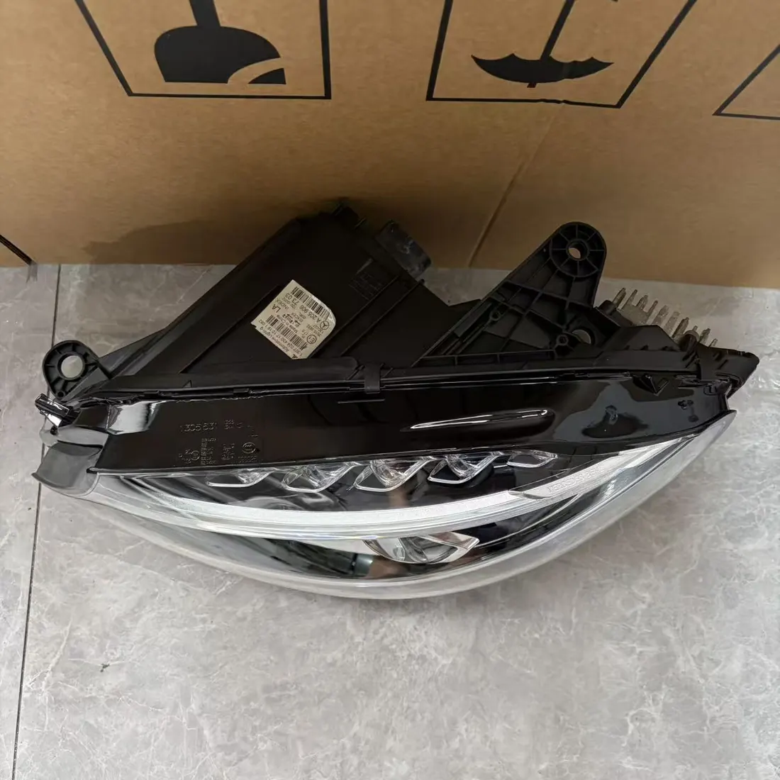 Mercedes-Benz C-Class W205 Pre-Facelift Left LED High Performance Headlight A2059067303 thumbnail 6