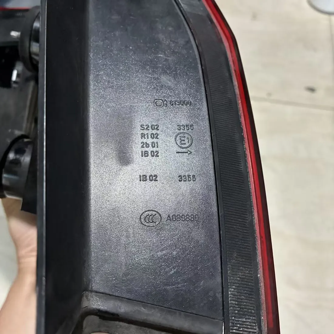 Mercedes-Benz E-Class W212 Facelift 2013-2016 RH Right Outer LED Tail Light A2129060803 Original Used thumbnail 6