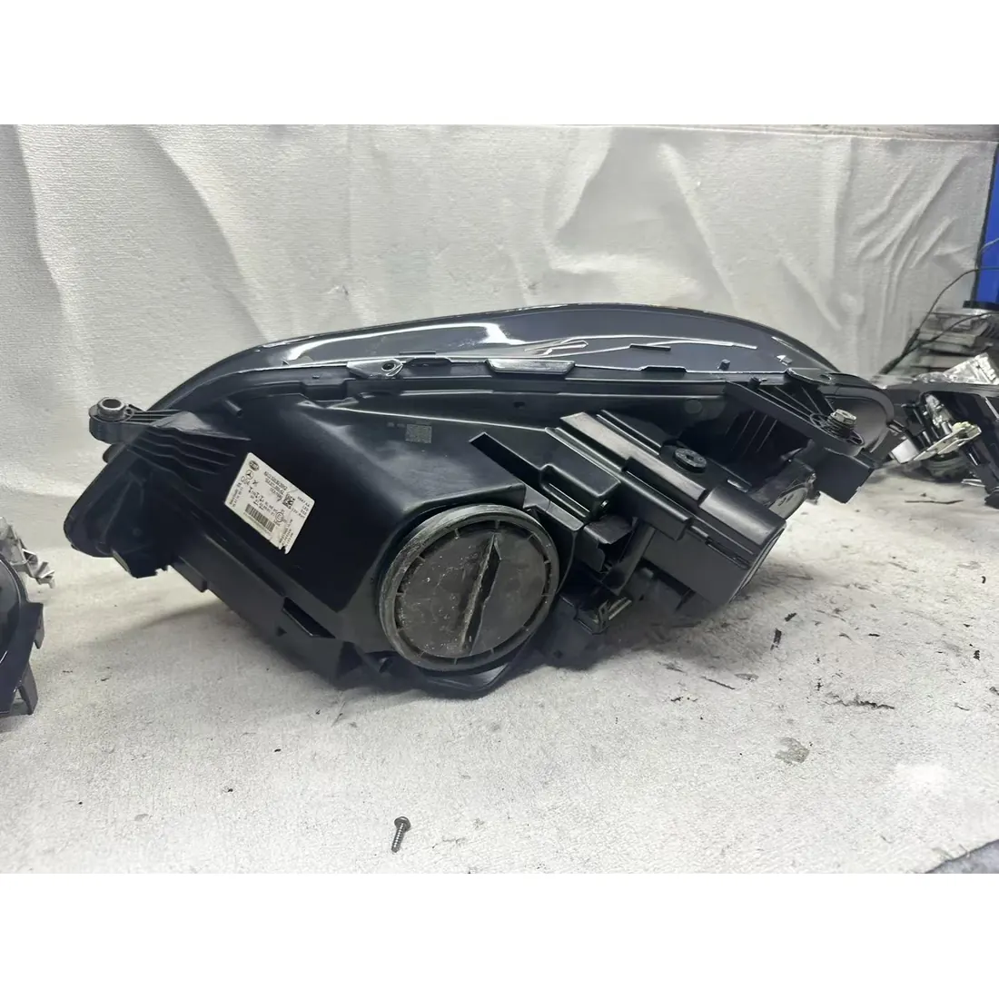 Mercedes-Benz E-Class W212 S212 Facelift Right LED Headlight A2128202439 1EX011066-56 Original Used thumbnail 3