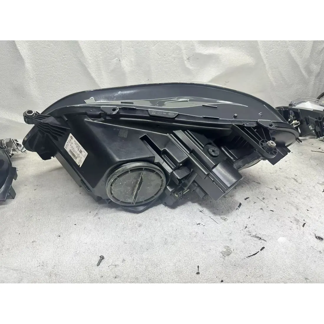 Mercedes-Benz E-Class W212 S212 Facelift Right LED Headlight A2128202439 1EX011066-56 Original Used thumbnail 7