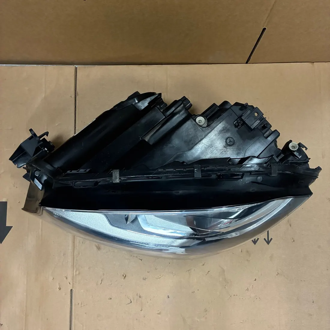 Mercedes-Benz GLS X166 Facelift 2017-2019 LH Halogen Headlight Without Modules A1668209559 thumbnail 2
