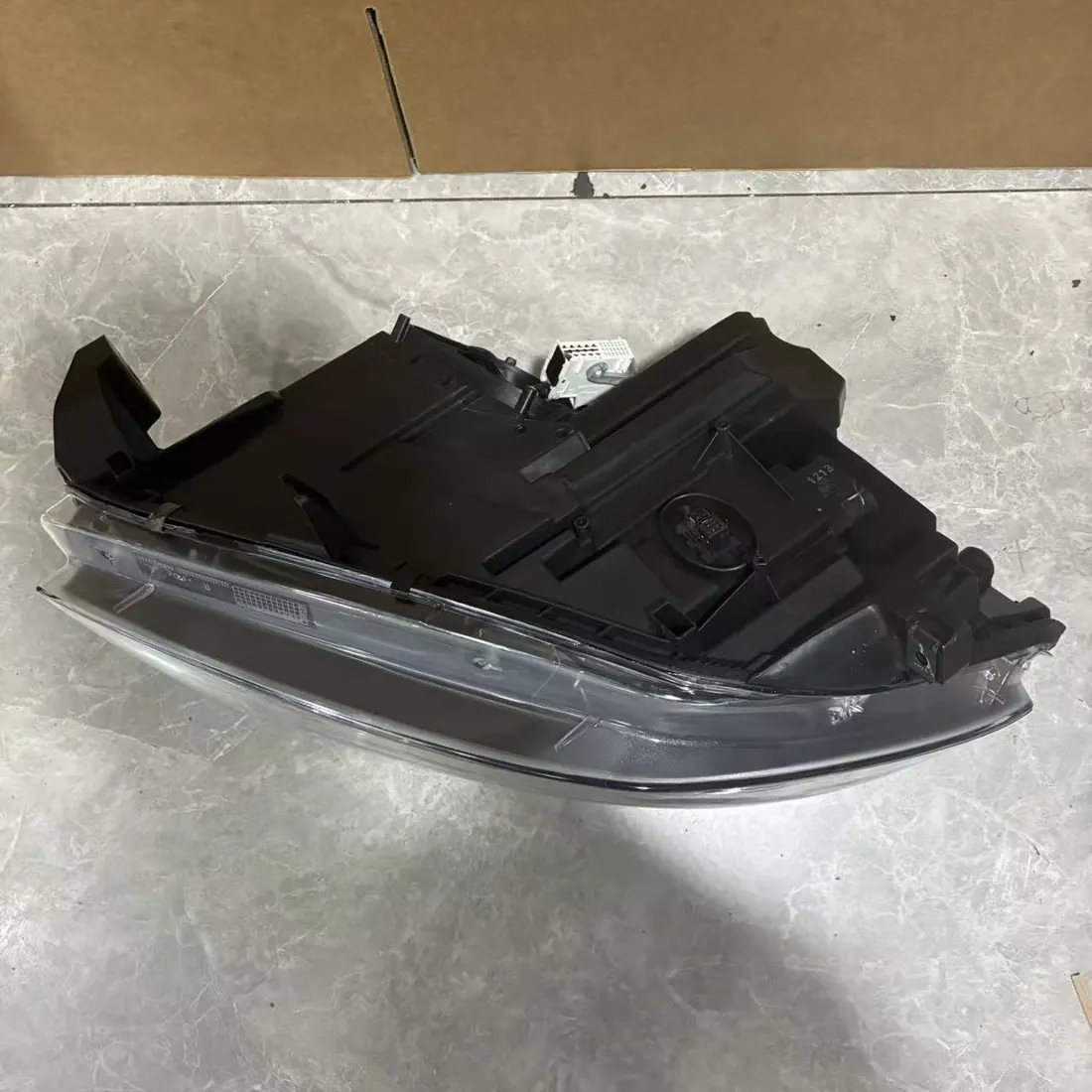 Mercedes-Benz W166 RH Xenon ILS Headlight A1668207359 Without Modules thumbnail 7