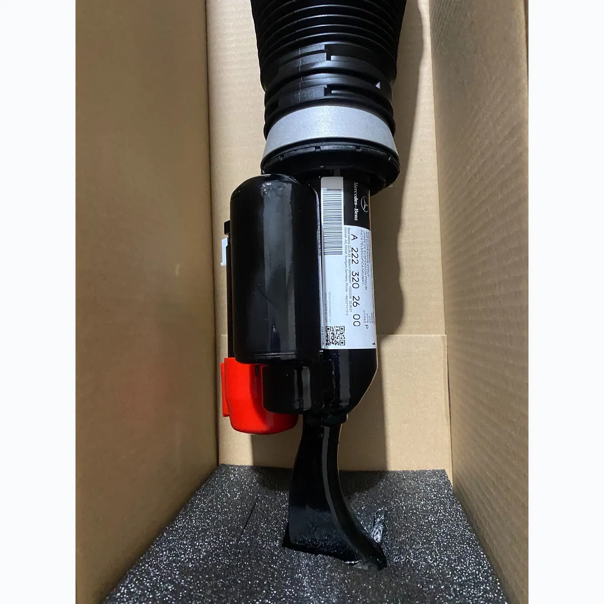 Mercedes-Benz W222 4MATIC Front Air Suspension Shock Absorber Original Refurbished thumbnail 4
