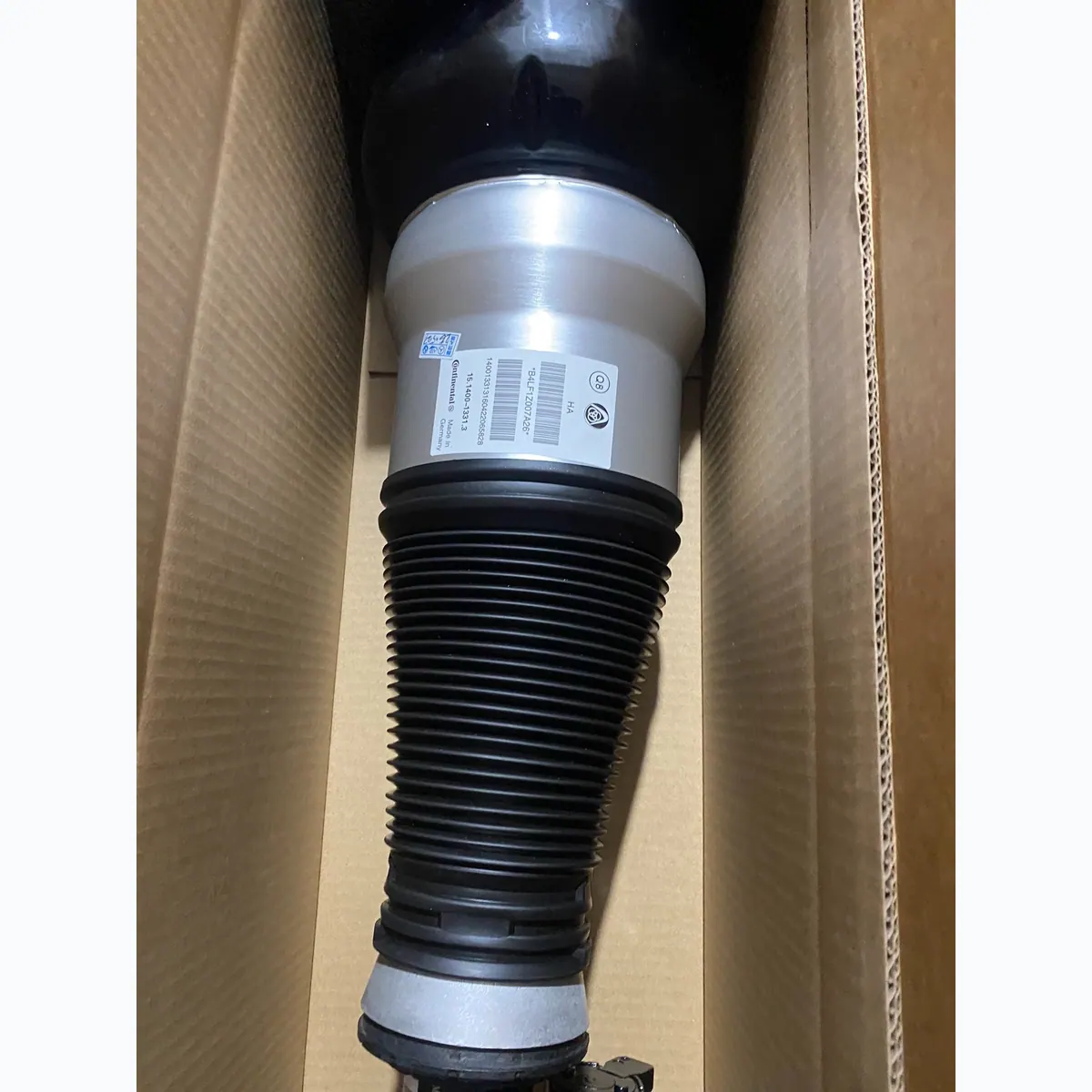 Mercedes-Benz W222 4MATIC Front Air Suspension Shock Absorber Original Refurbished thumbnail 6