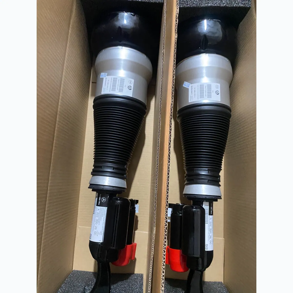 Mercedes-Benz W222 4MATIC Front Air Suspension Shock Absorber Original Refurbished thumbnail 8
