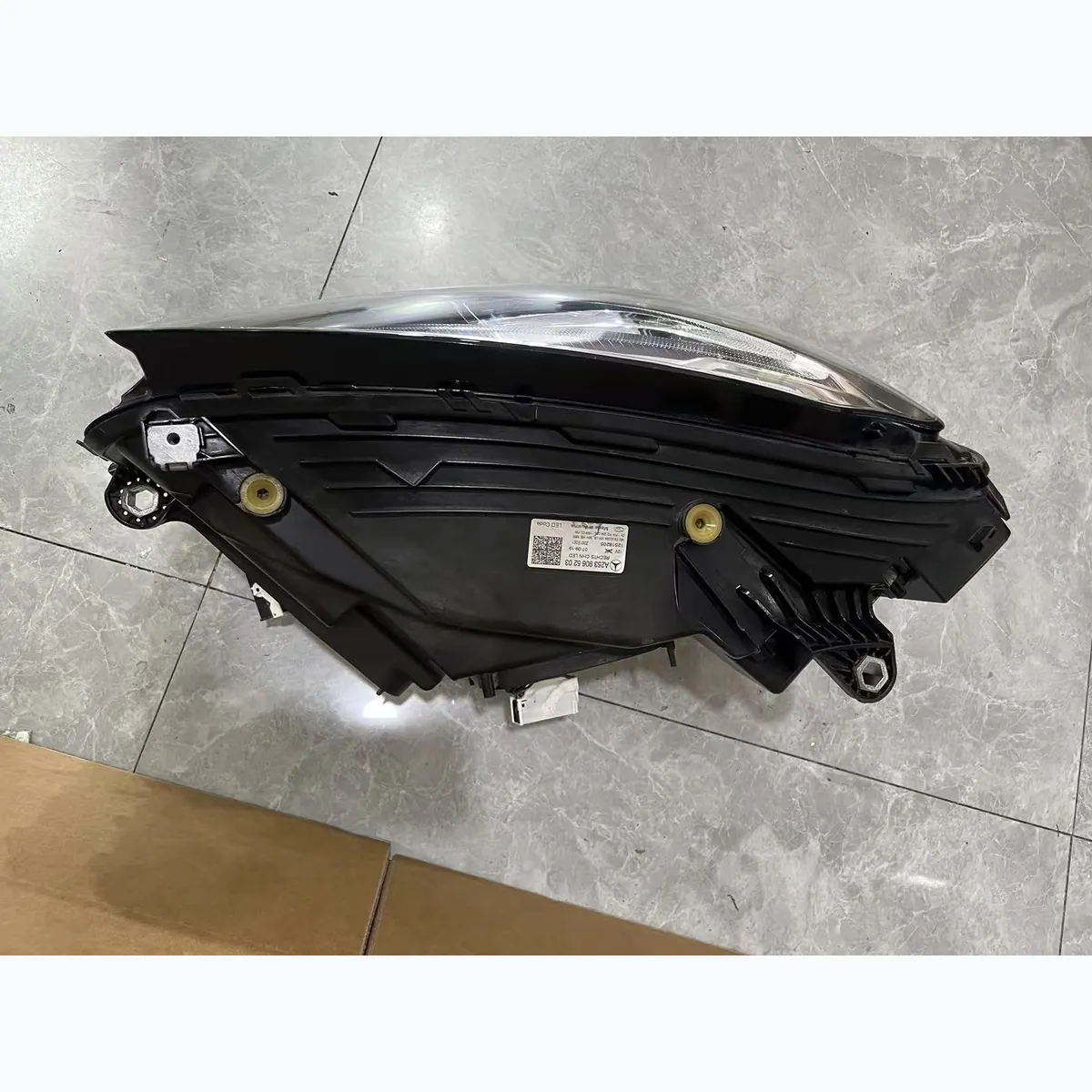 Mercedes-Benz W253 Facelift 2020-2022 Multibeam LED Headlight Assembly Original Used thumbnail 4