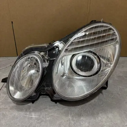 Mercedes E-Class W211 Facelift Left Bi-Xenon Headlight Assembly