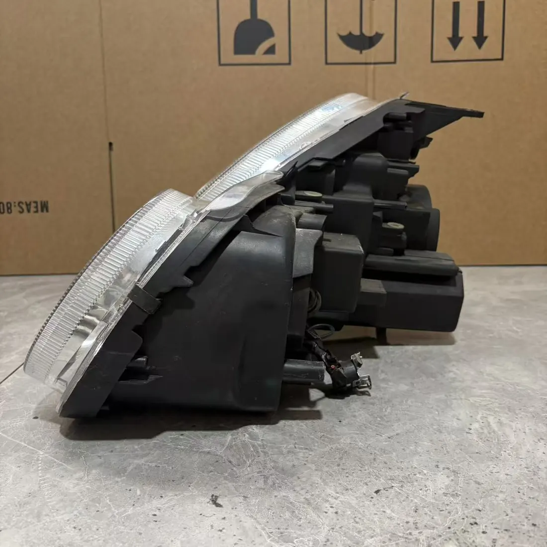 Mercedes E-Class W211 Facelift Right Bi-Xenon Headlight A2118209259 thumbnail 5