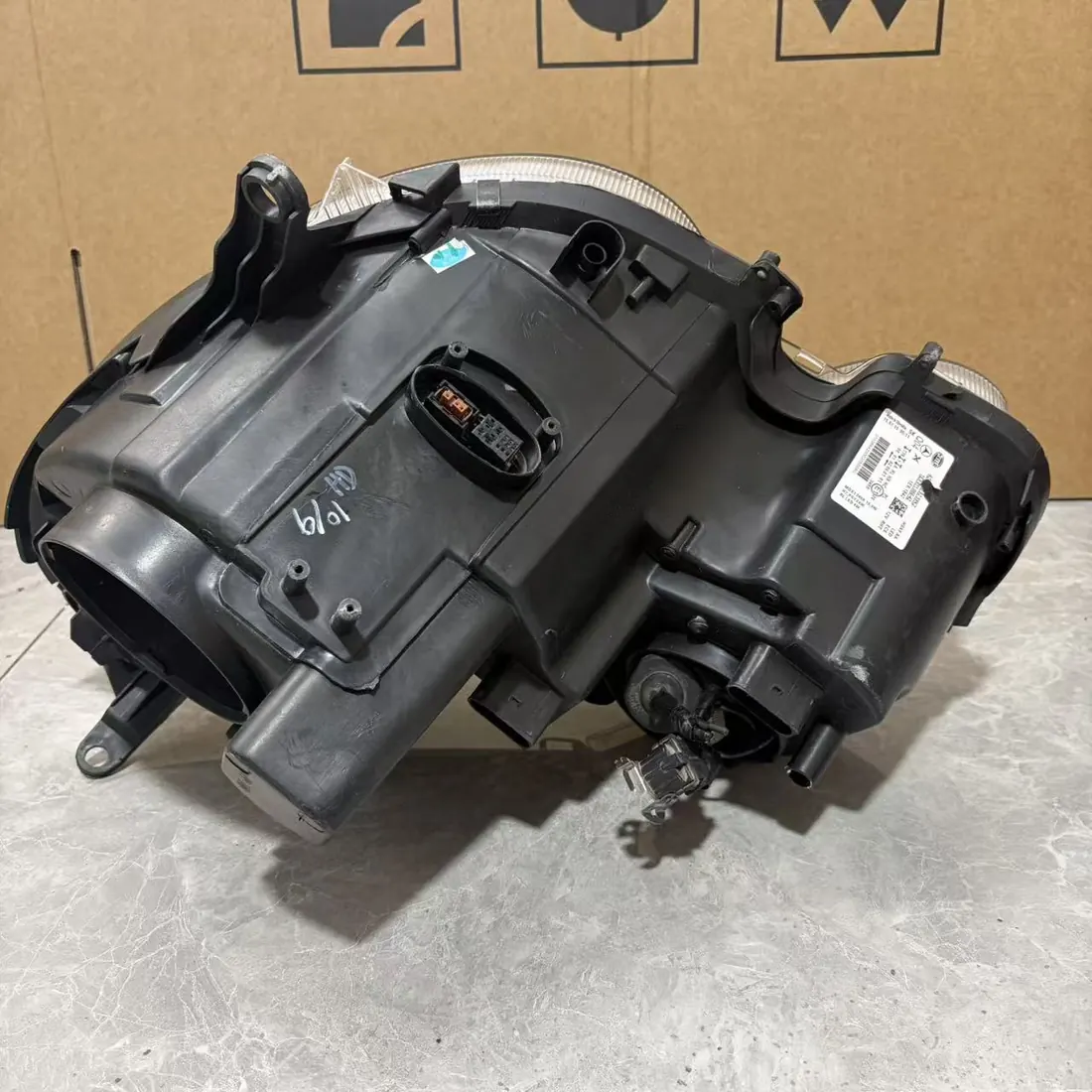 Mercedes E-Class W211 Facelift Right Bi-Xenon Headlight A2118209259 thumbnail 6