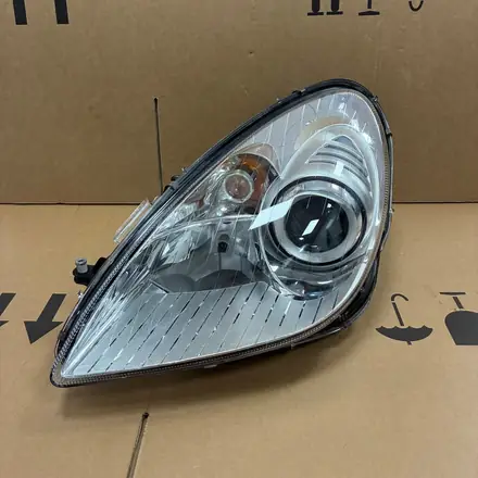 Mercedes SLK R171 Facelift Left Bi-Xenon Headlight A1718203761KZ HELLA