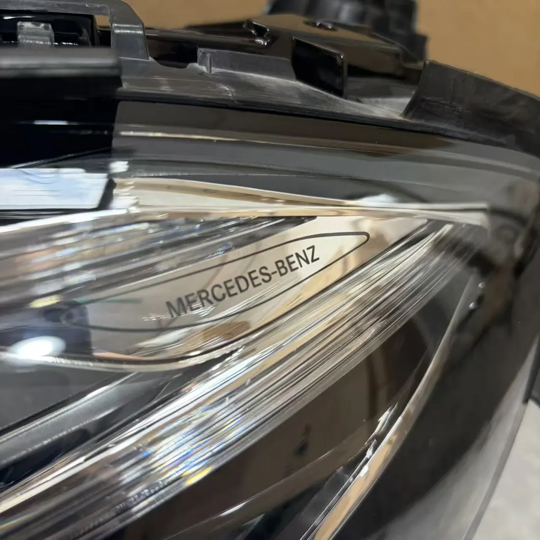 Mercedes W213 E-Class Left MULTIBEAM LED Headlight A2139067506 No Modules thumbnail 3